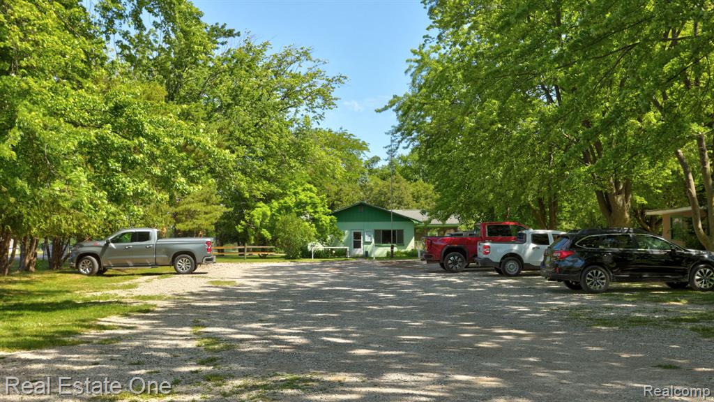 5848 Griggs Road Property Photo 6