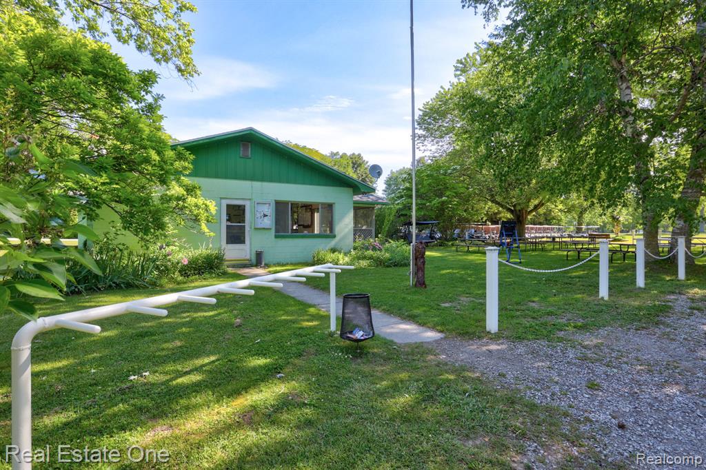 5848 Griggs Road Property Photo 9