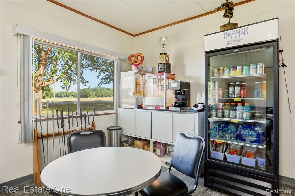 5848 Griggs Road Property Photo 15