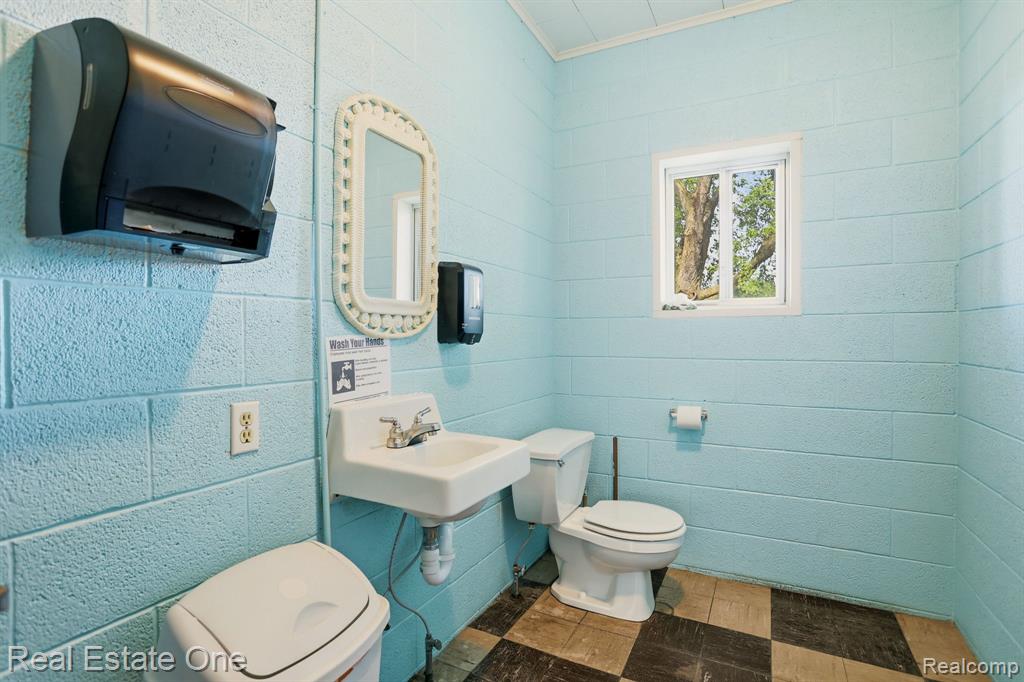 5848 Griggs Road Property Photo 22