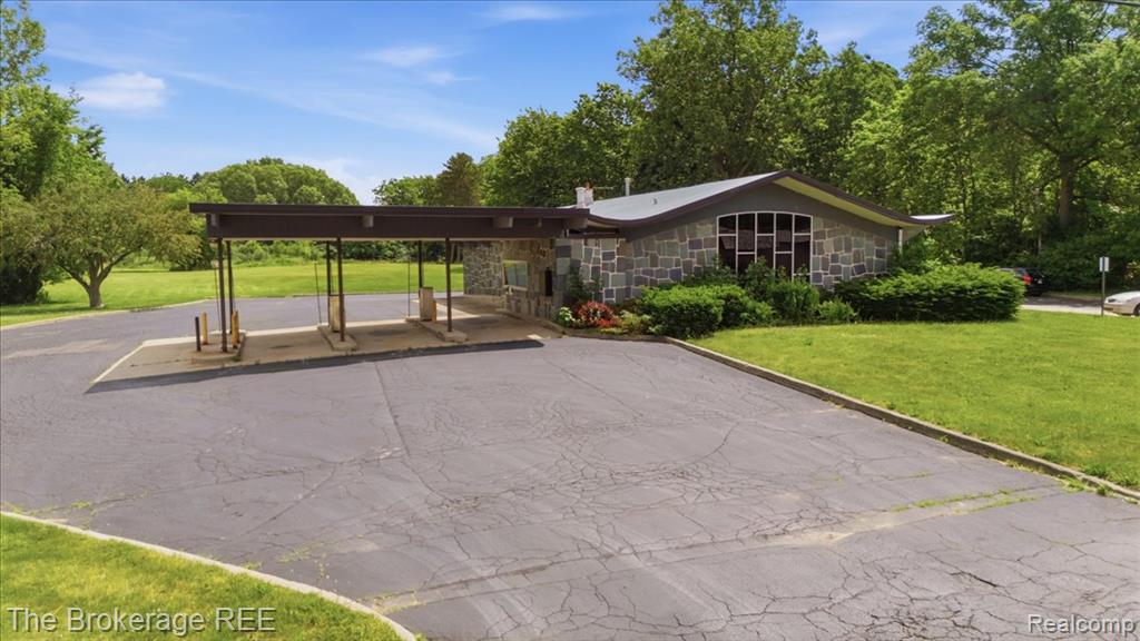6093 Dixie Highway Property Photo 8