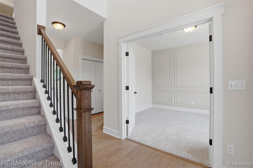 2100 Crested Butte Drive Property Photo 6