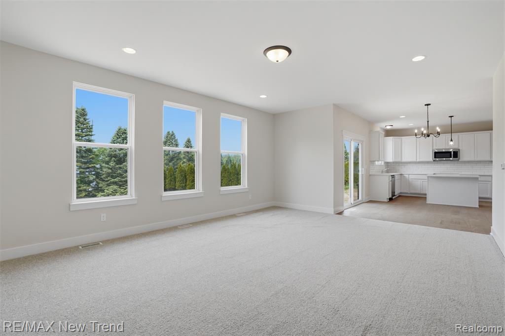 2100 Crested Butte Drive Property Photo 12