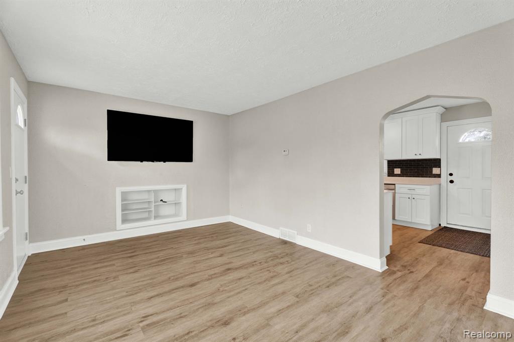 2121 Chesley Drive Property Photo 12
