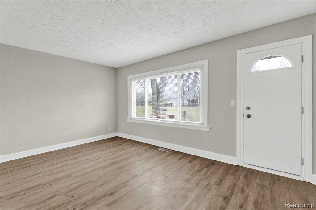 2121 Chesley Drive Property Photo 13