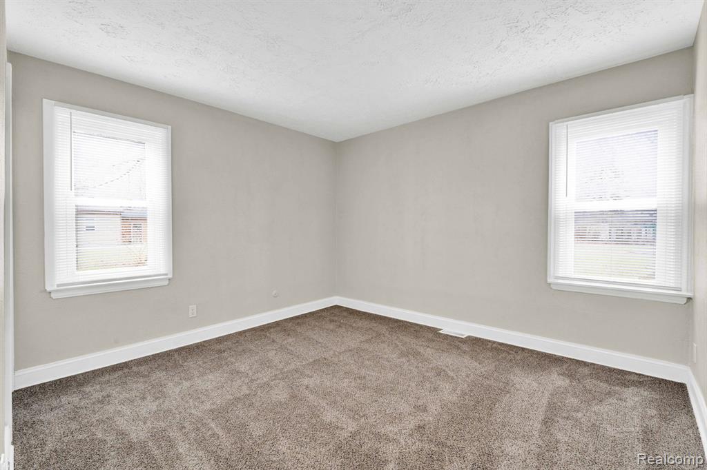 2121 Chesley Drive Property Photo 16