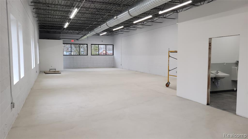 16749, 16755 & Middlebelt Road Property Photo 13