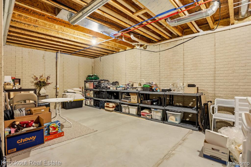 373 Block Street Property Photo 41