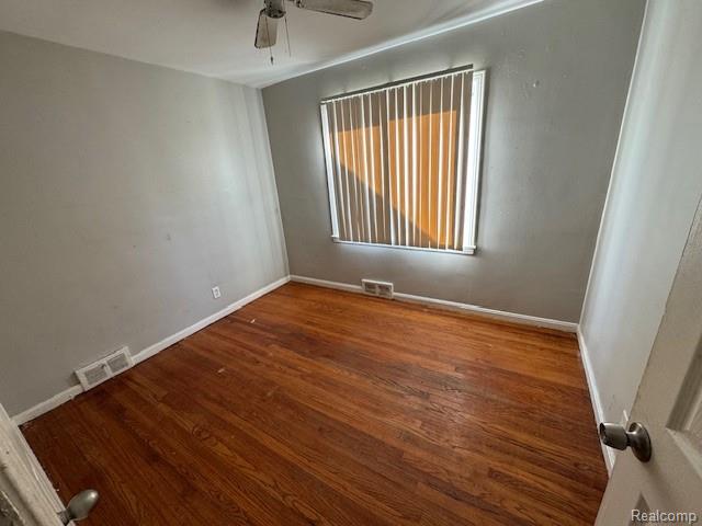 22641 Pembroke Avenue Property Photo 5