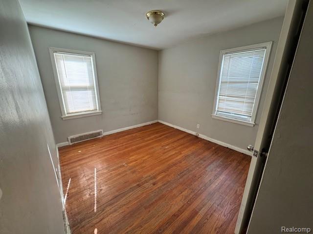 22641 Pembroke Avenue Property Photo 8