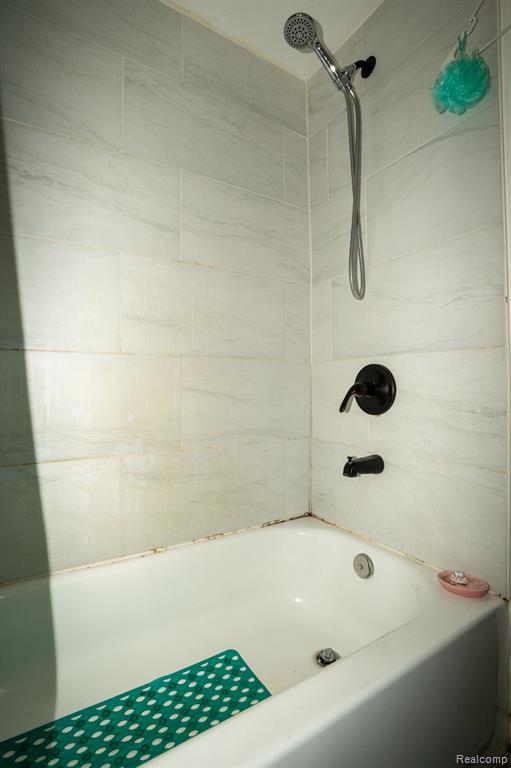 16821 E 8 Mile Road Property Photo 12