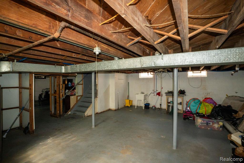 16821 E 8 Mile Road Property Photo 24