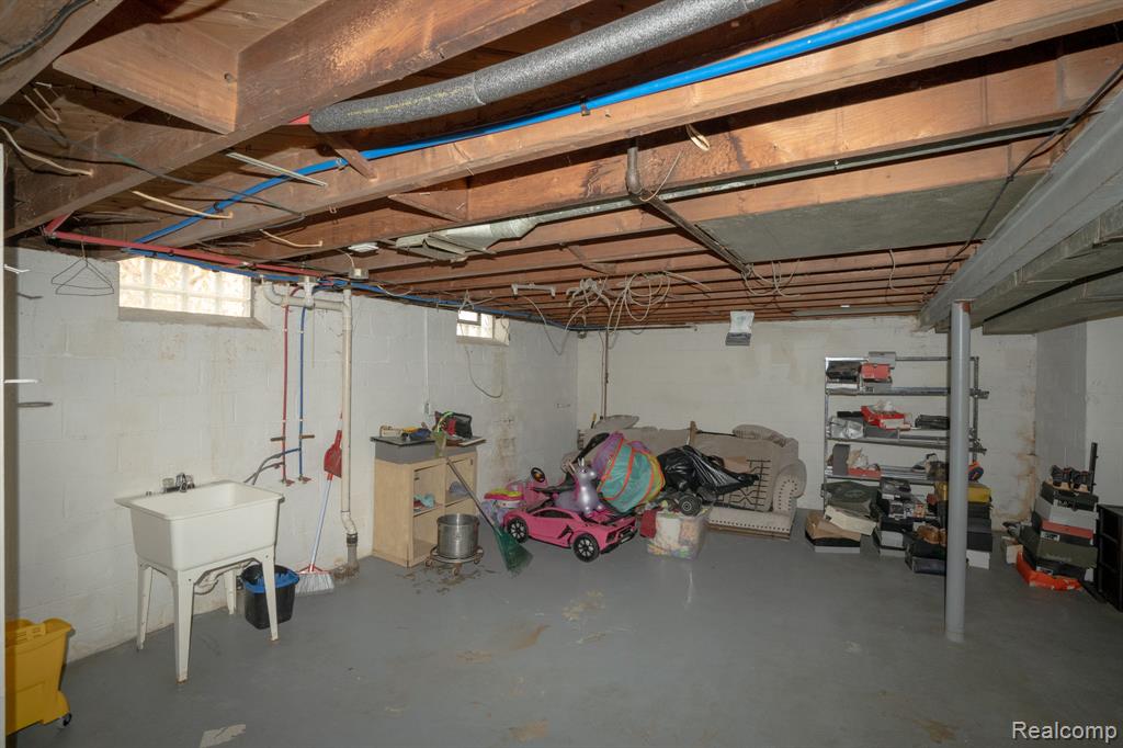 16821 E 8 Mile Road Property Photo 26