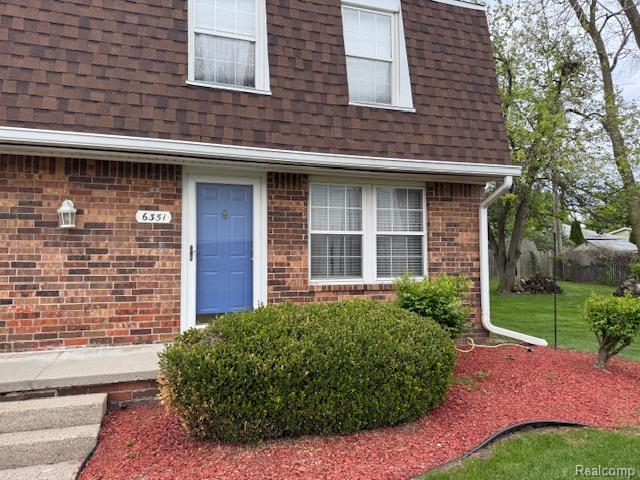 6351 Beechfield Drive Property Photo 1