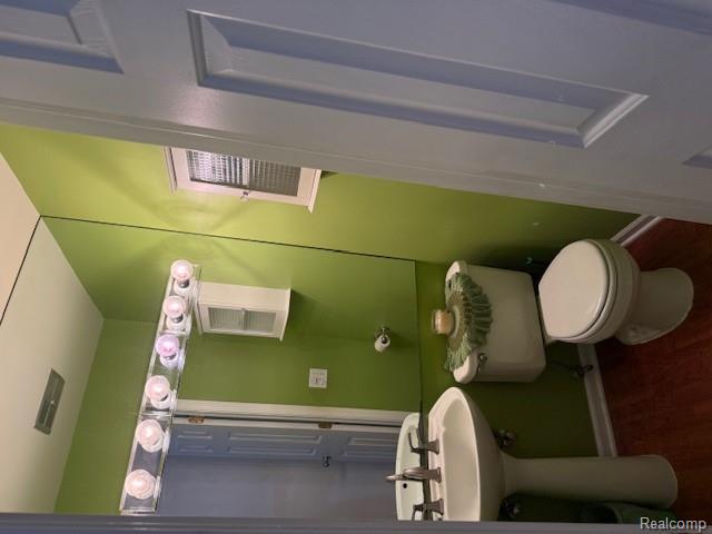6351 Beechfield Drive Property Photo 11