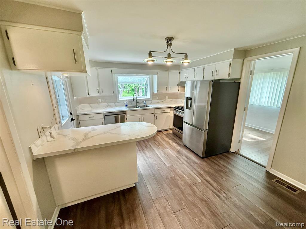 865 Grant Avenue Property Photo 17