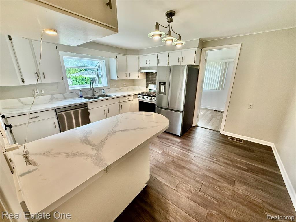 865 Grant Avenue Property Photo 18