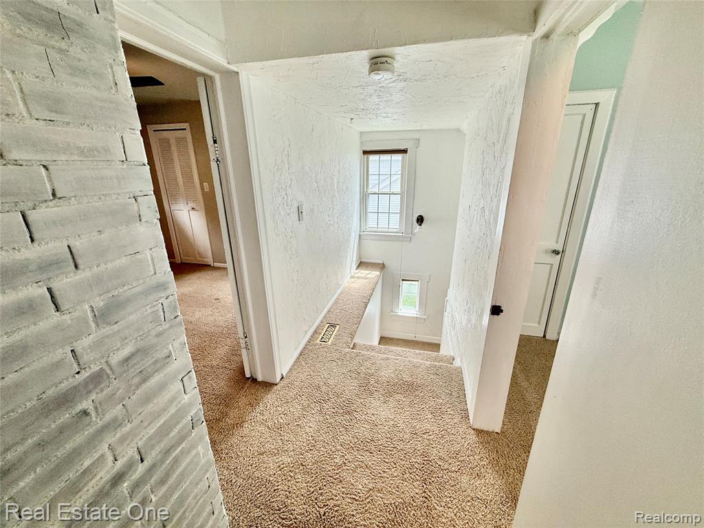 865 Grant Avenue Property Photo 35