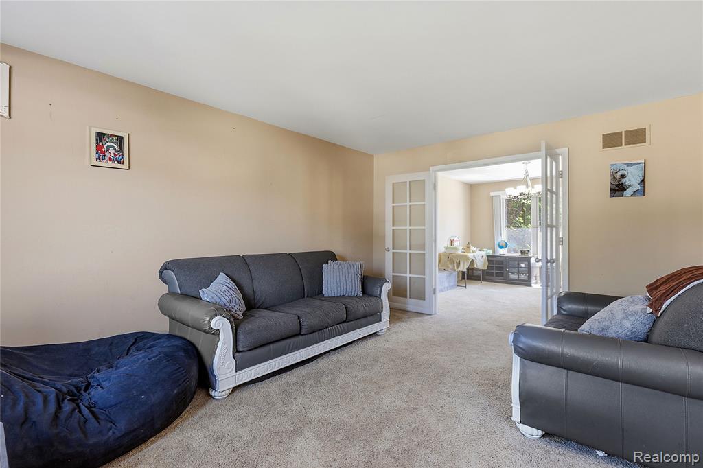 50426 Chief Drive Property Photo 3