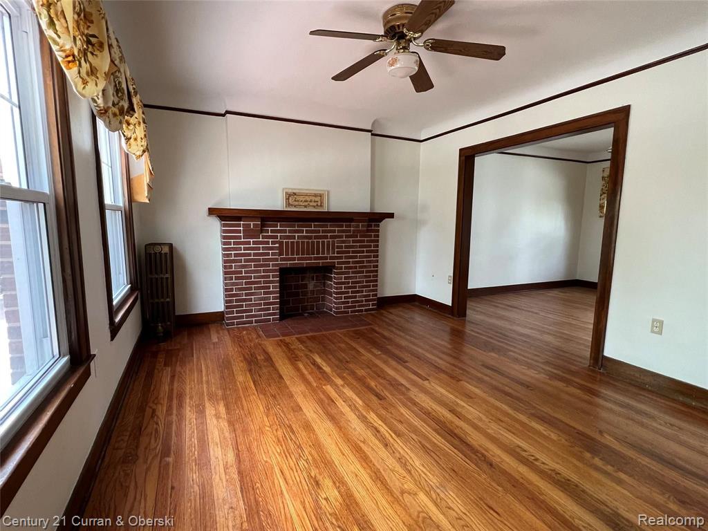 21507 Edna Street Property Photo 4