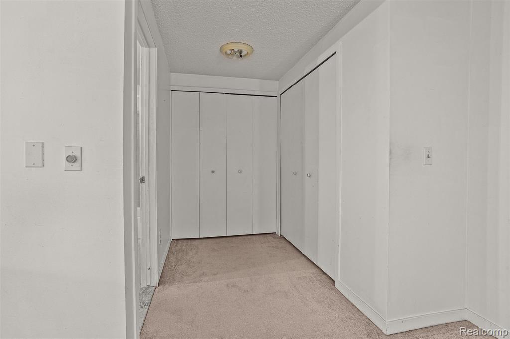 7147 Elmhurst Property Photo 15