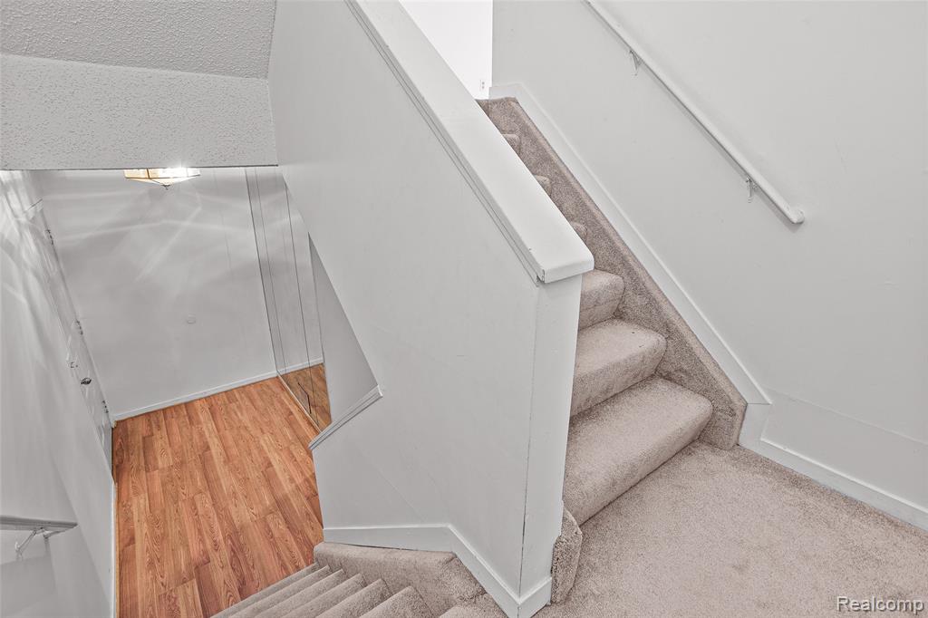 7147 Elmhurst Property Photo 18