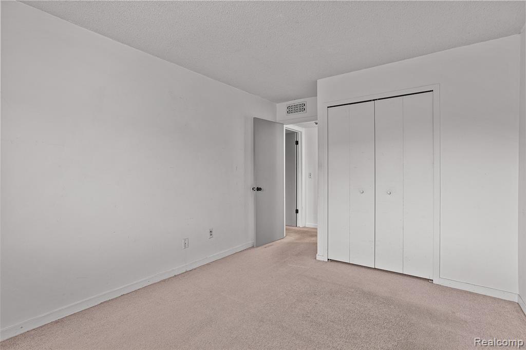 7147 Elmhurst Property Photo 22