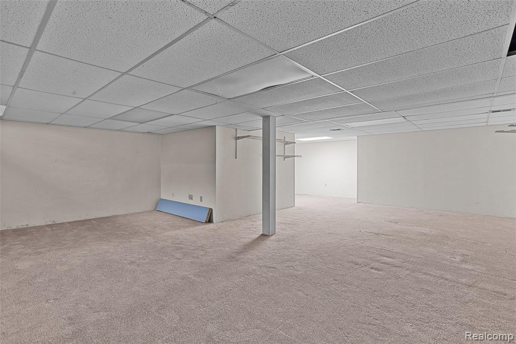 7147 Elmhurst Property Photo 27