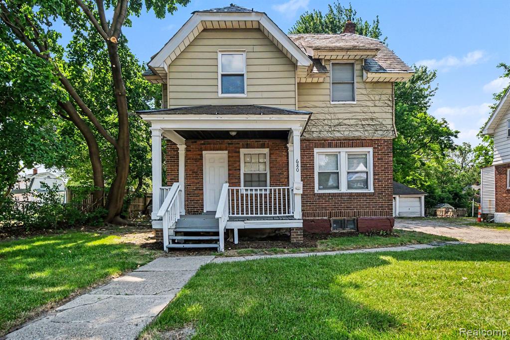 680 N Perry Street Property Photo 1
