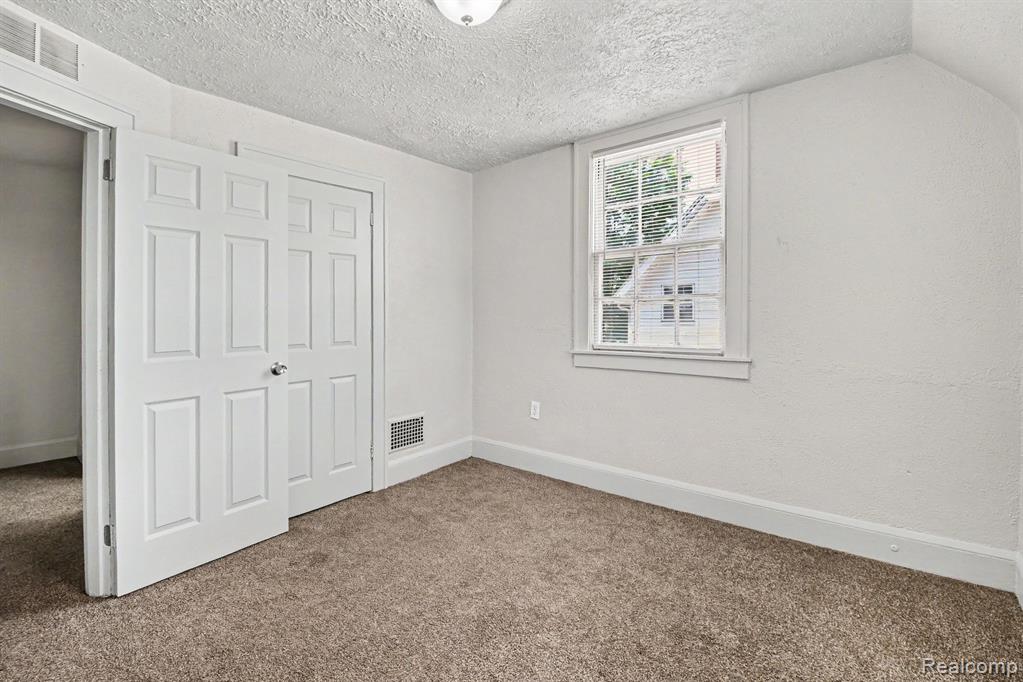 680 N Perry Street Property Photo 13