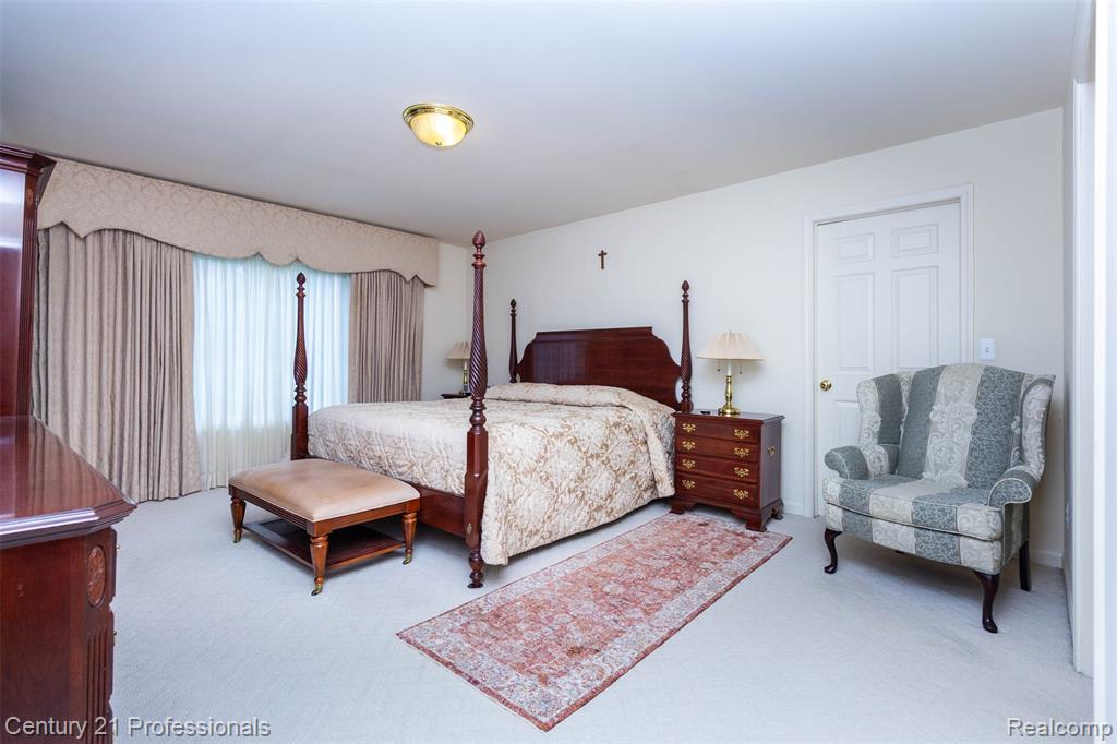 8225 Brookstone Lane Property Photo 20