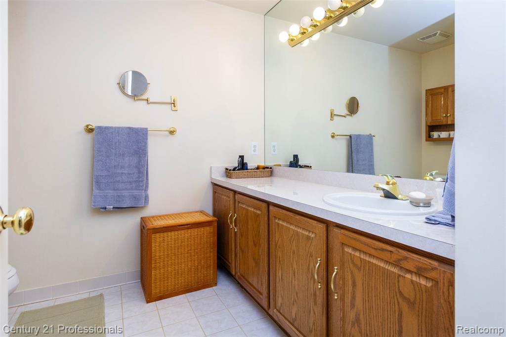 8225 Brookstone Lane Property Photo 29