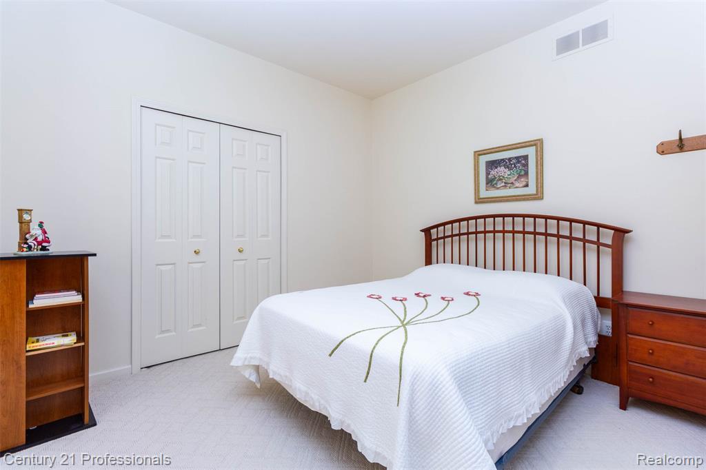 8225 Brookstone Lane Property Photo 36