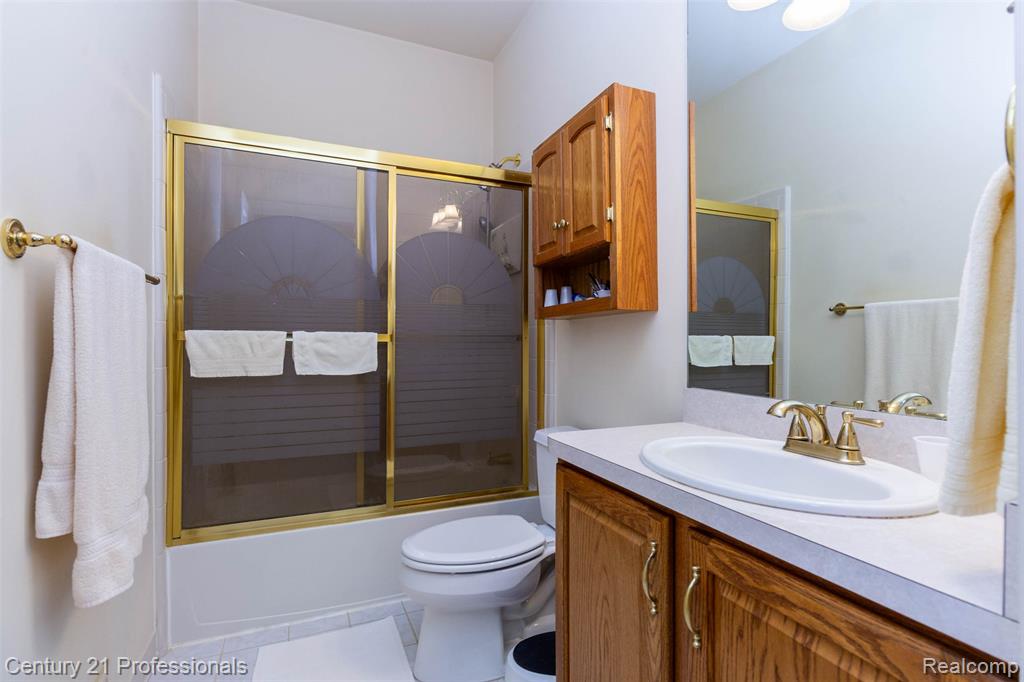 8225 Brookstone Lane Property Photo 37