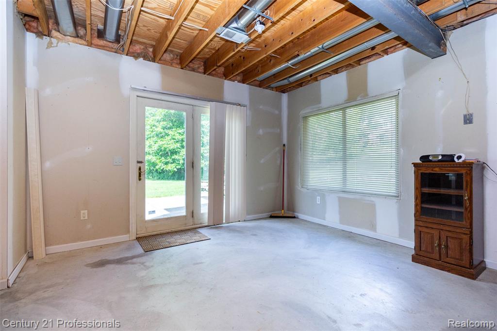 8225 Brookstone Lane Property Photo 42