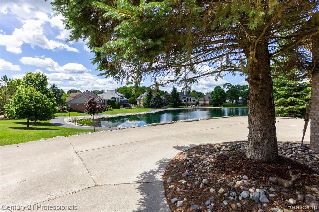 8225 Brookstone Lane Property Photo 44