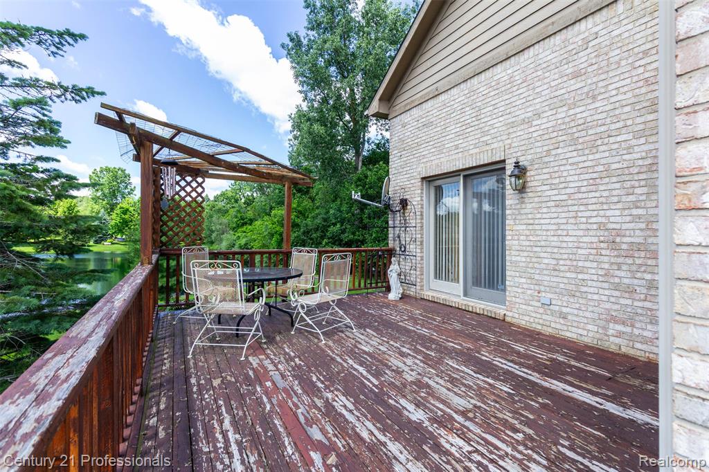 8225 Brookstone Lane Property Photo 46