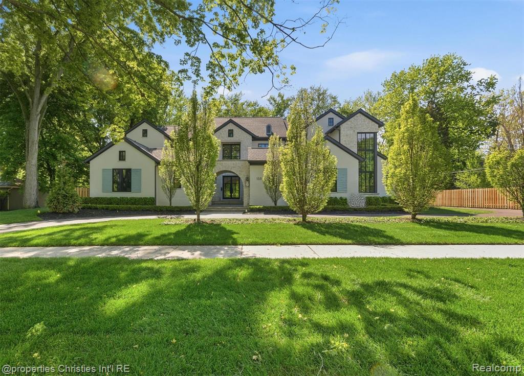 1551 Lakeside Drive Property Photo 1