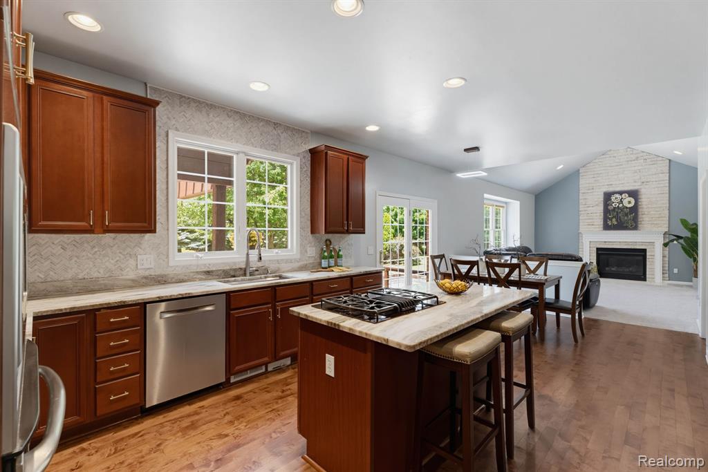 25035 Samoset Court Property Photo 12