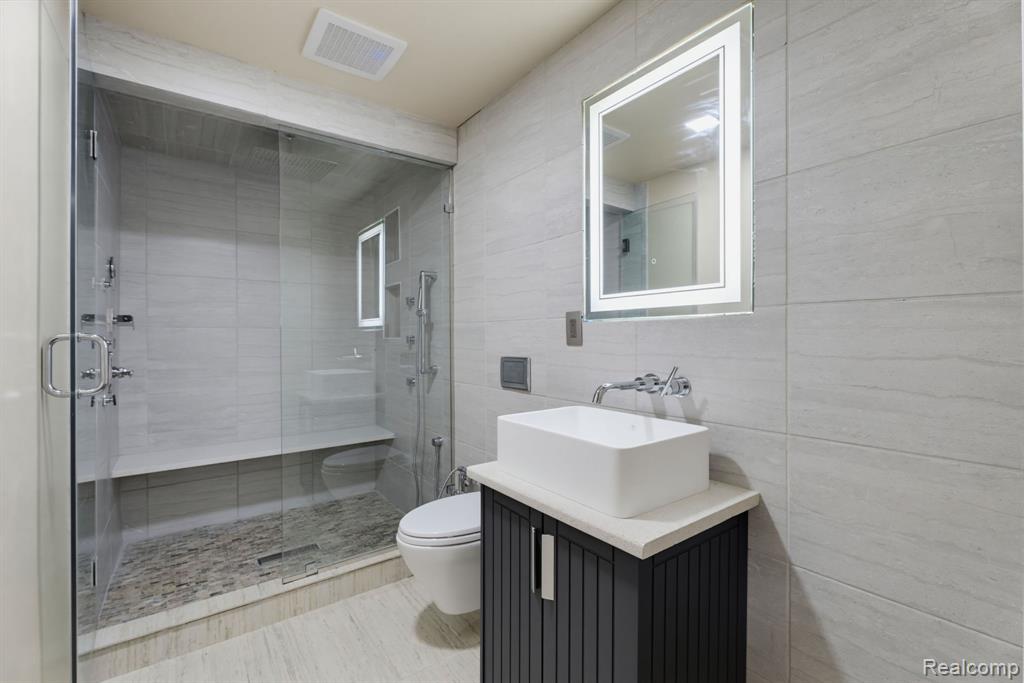 25035 Samoset Court Property Photo 38
