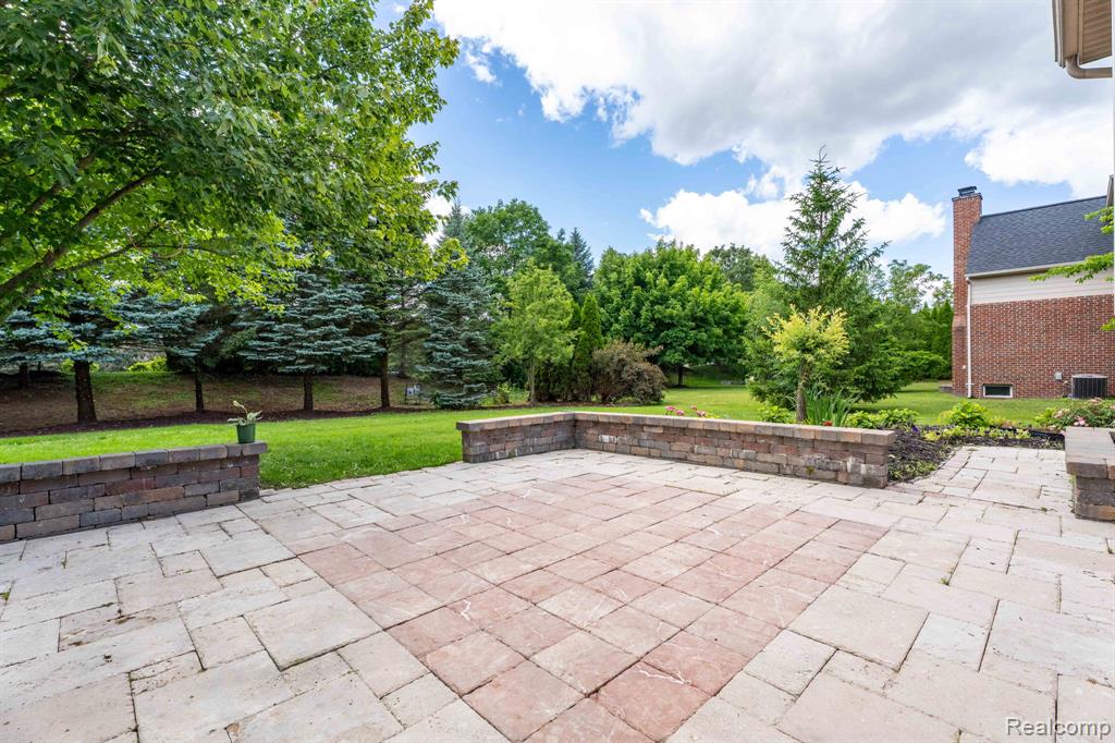 25035 Samoset Court Property Photo 44