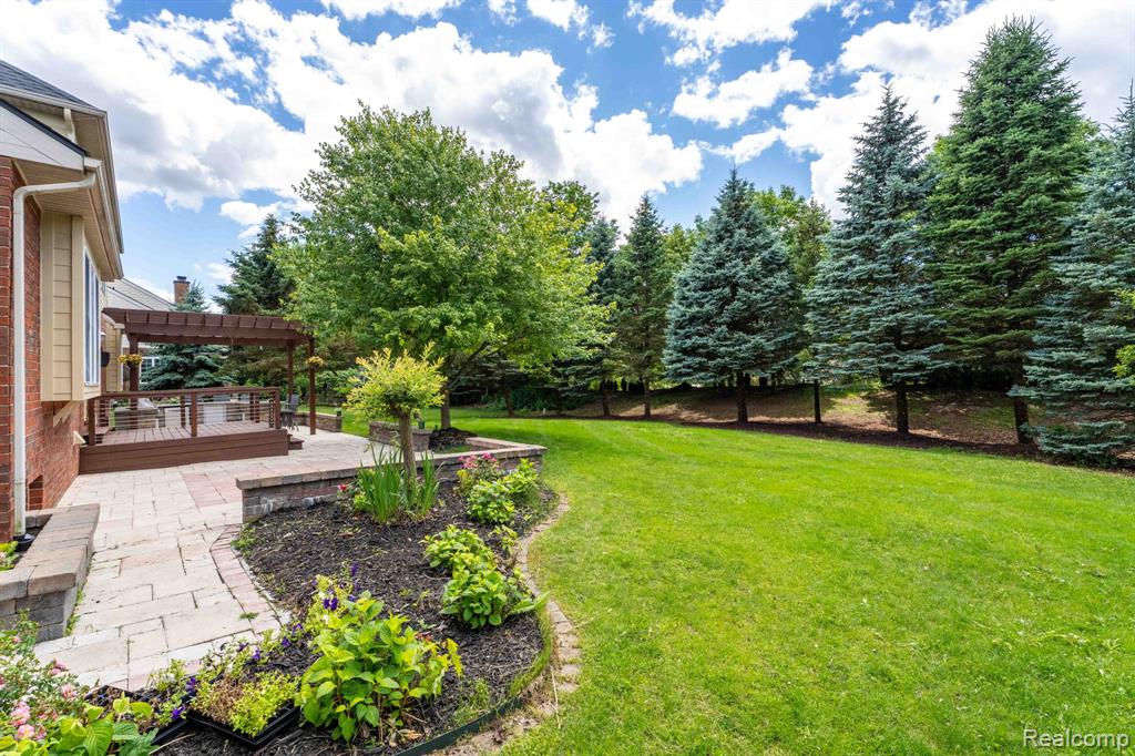 25035 Samoset Court Property Photo 48