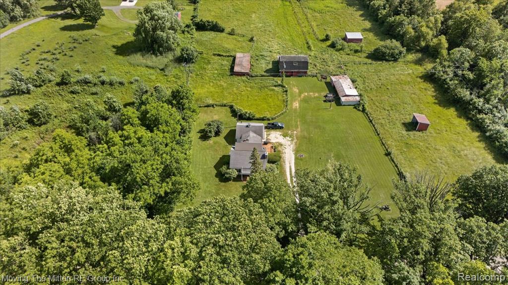 6390 Brookville Road Property Photo 2