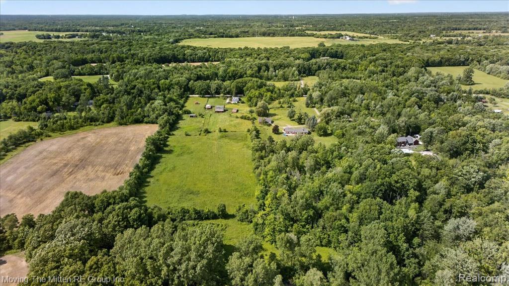 6390 Brookville Road Property Photo 6