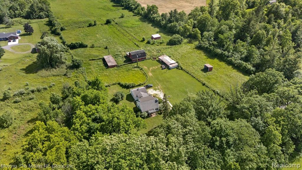 6390 Brookville Road Property Photo 10