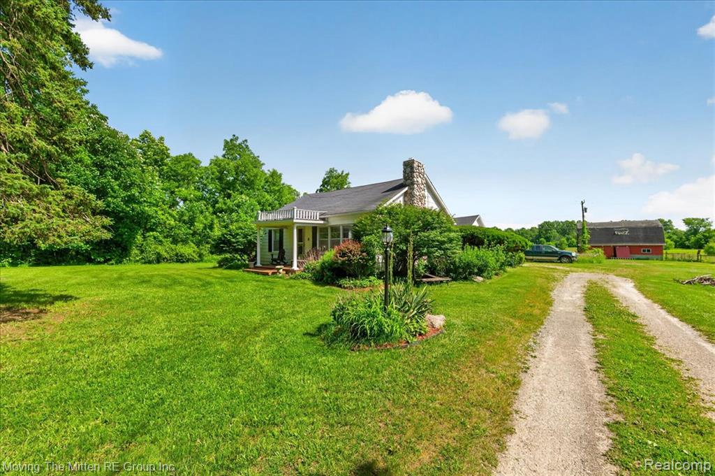 6390 Brookville Road Property Photo 21