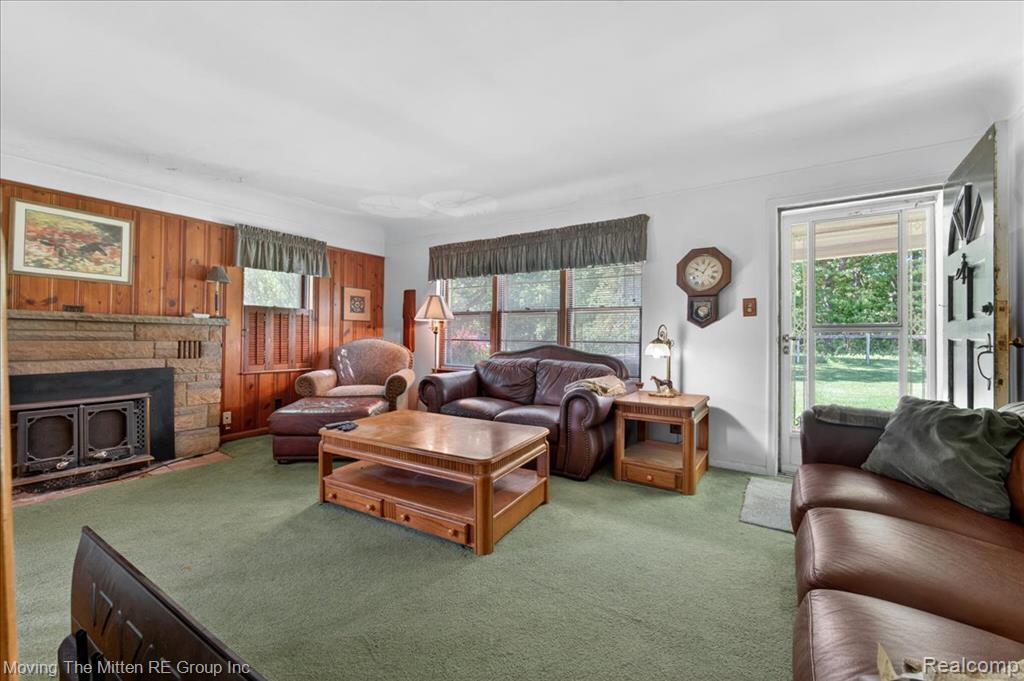 6390 Brookville Road Property Photo 24