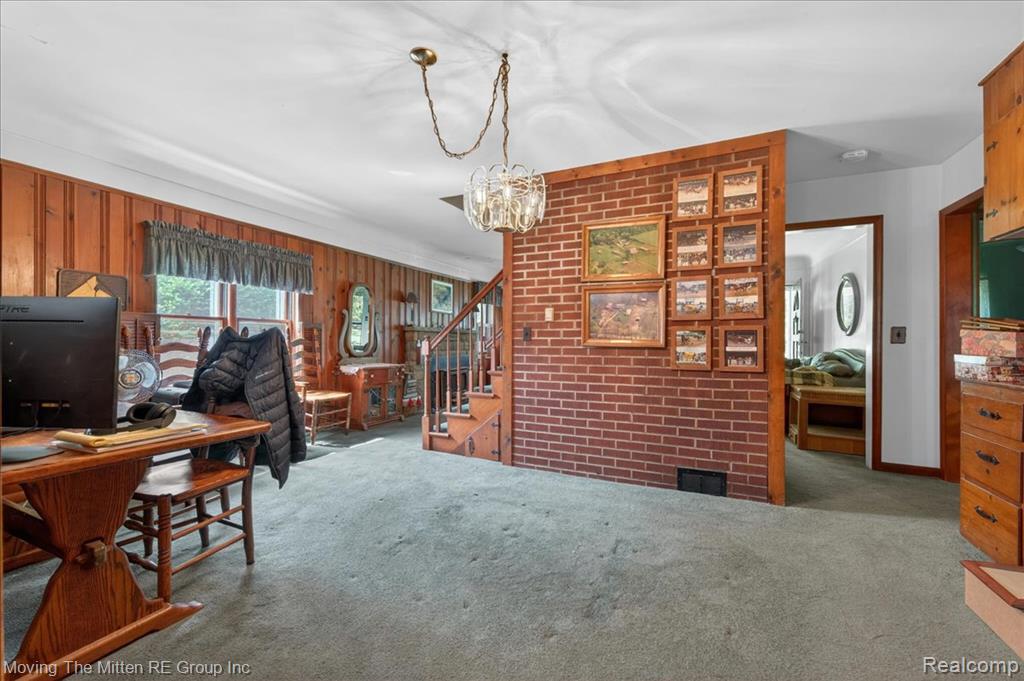 6390 Brookville Road Property Photo 31