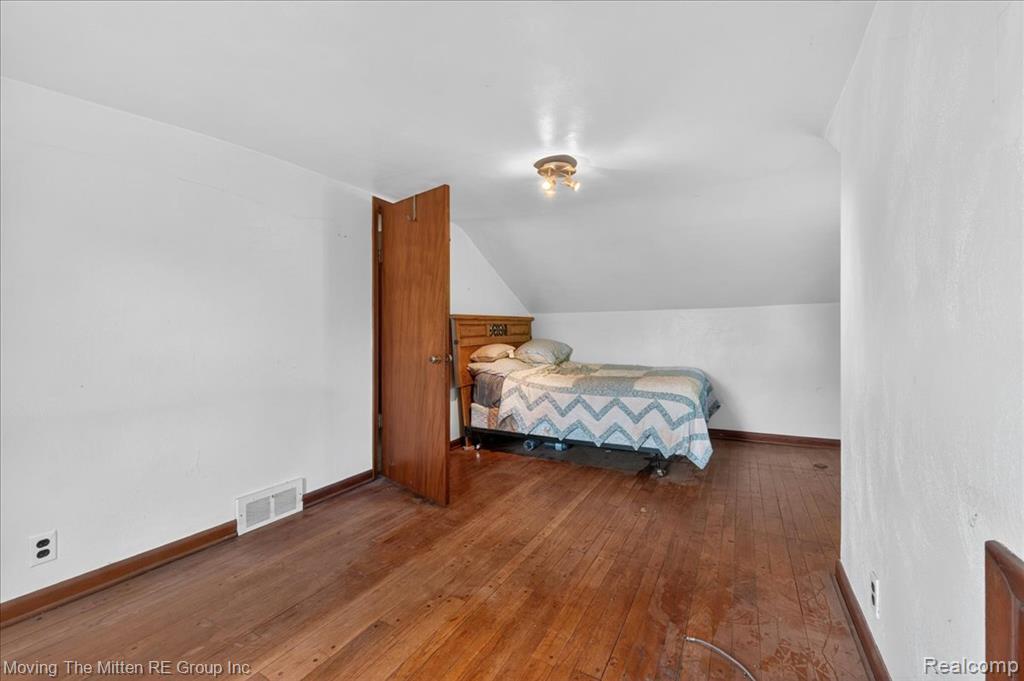 6390 Brookville Road Property Photo 37