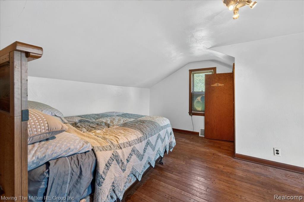 6390 Brookville Road Property Photo 39